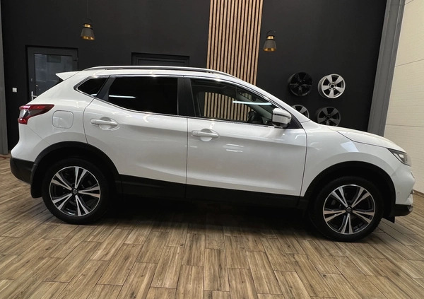 Nissan Qashqai cena 62900 przebieg: 120000, rok produkcji 2018 z Skoczów małe 742